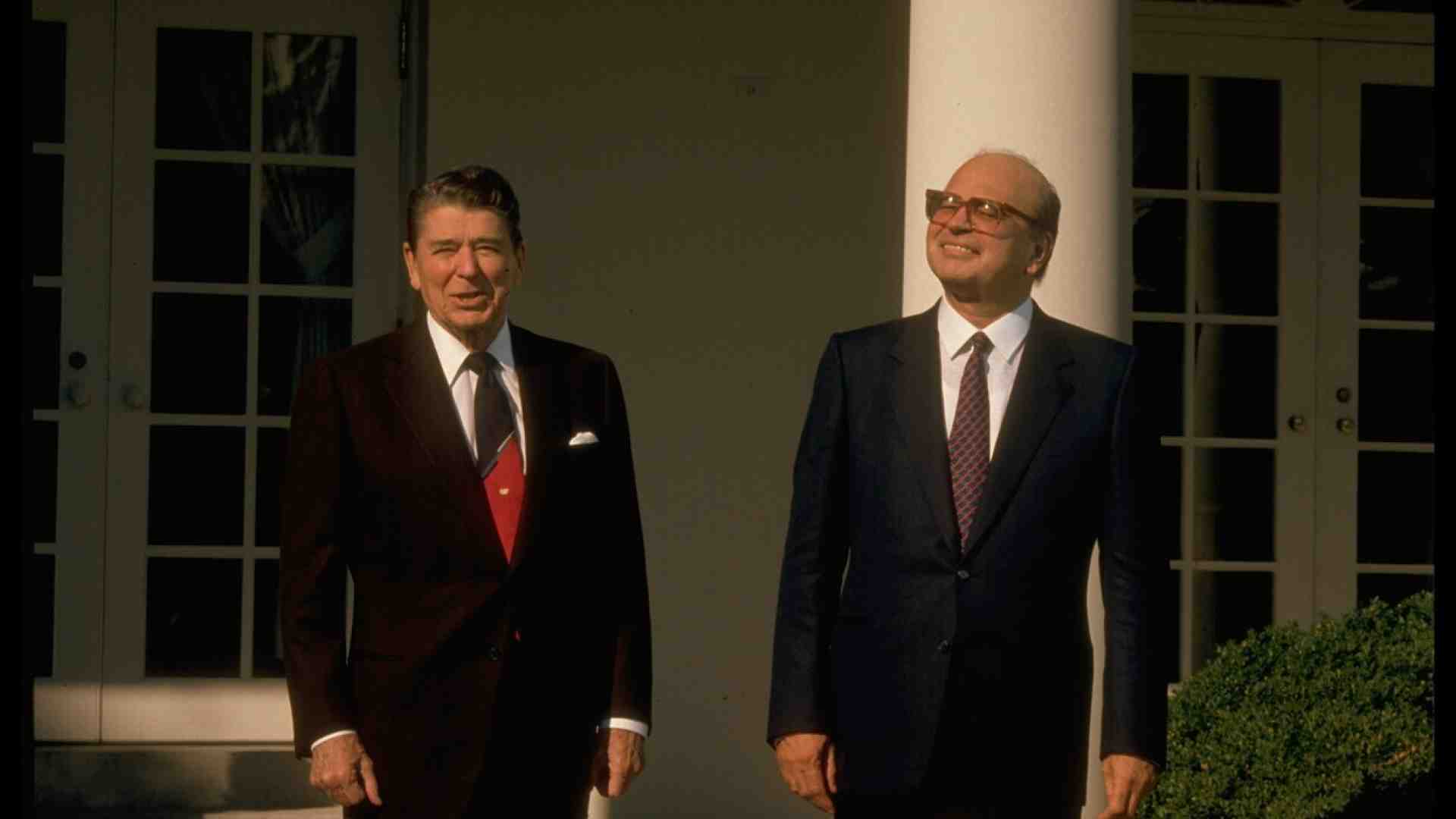 Il gran thriller politico di Sigonella. "Nova Lectio" ci racconta il suo podcast