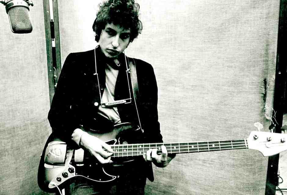 Non si sa mai abbastanza di Bob Dylan, soprattutto oggi