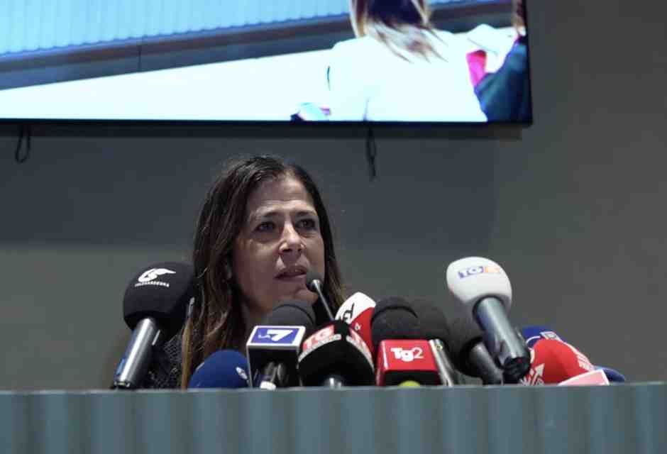 Todde: "I sardi hanno risposto ai manganelli con le matite"