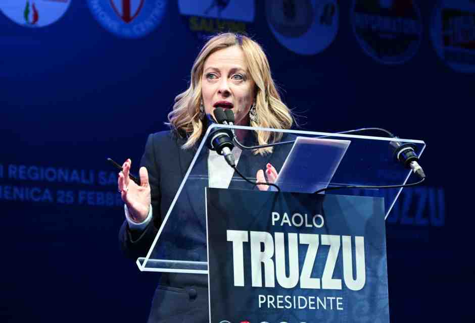 In Sardegna Meloni sa perdere