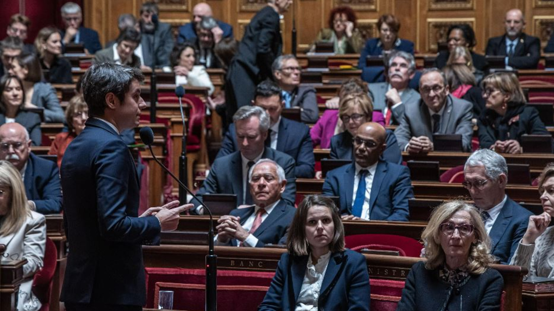 “Diritto di aborto” in Costituzione, la Francia dice sì