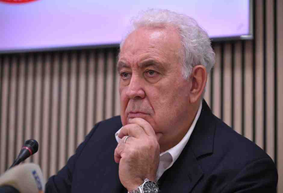 Quelli che si distinguono dall'inespressività nel ragionare