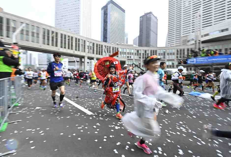 Il Giappone ha iniziato a correre e a divertirsi correndo. Il successo della maratona di Tokyo