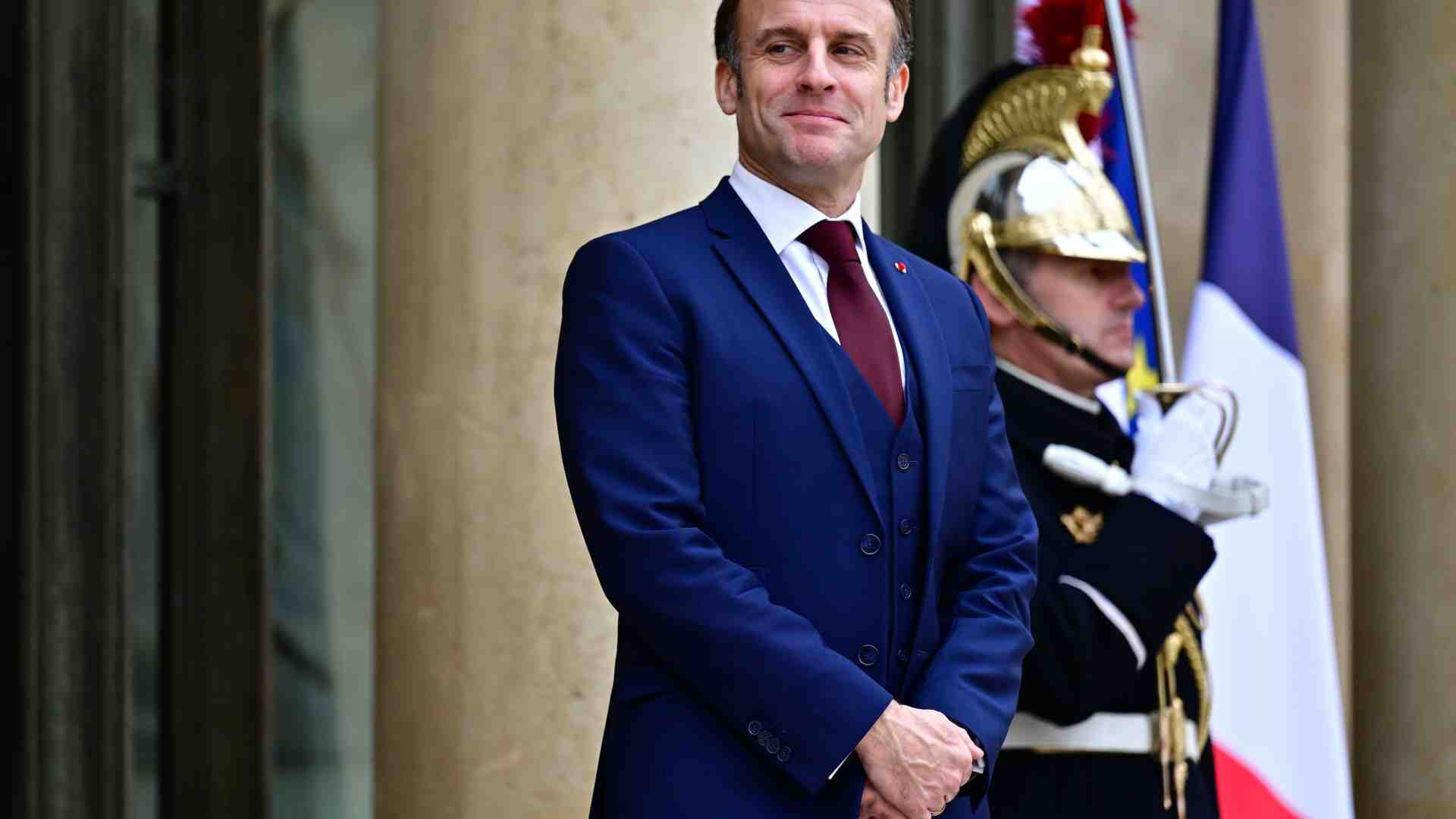 L'ambizione di Macron e il diritto all’aborto inserito in Costituzione