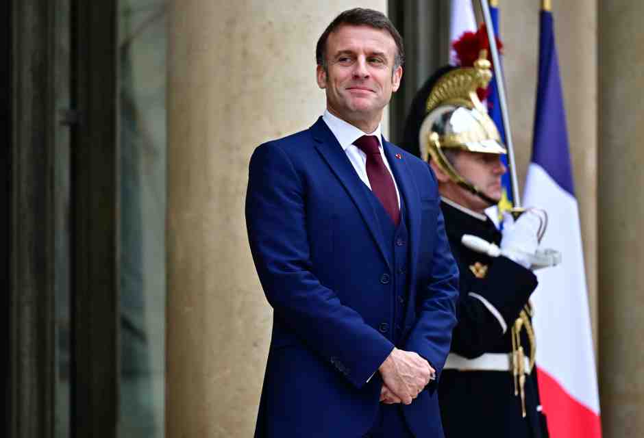 L'ambizione di Macron e il diritto all’aborto inserito in Costituzione