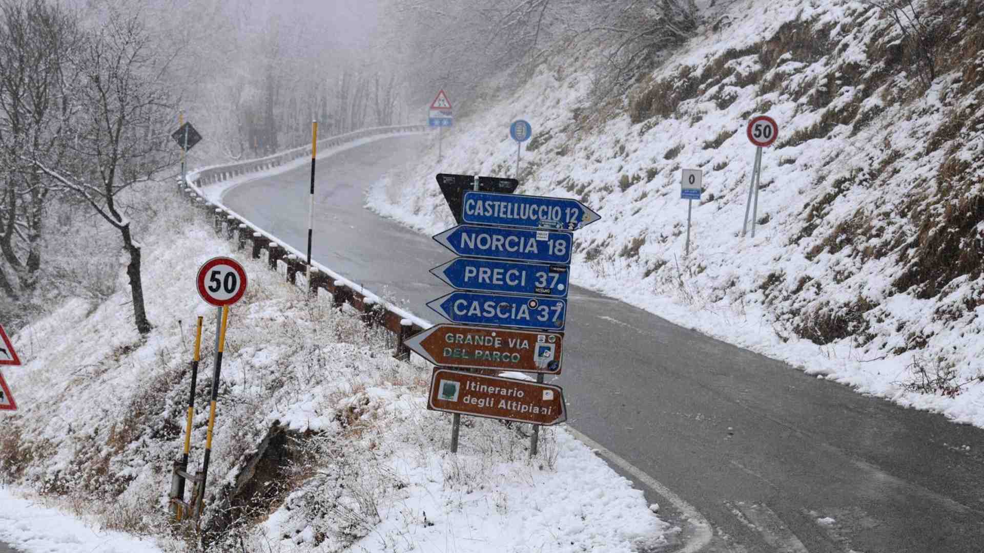 Nevica, governo climatico. Il buffo allarmismo per un bel fenomeno di stagione