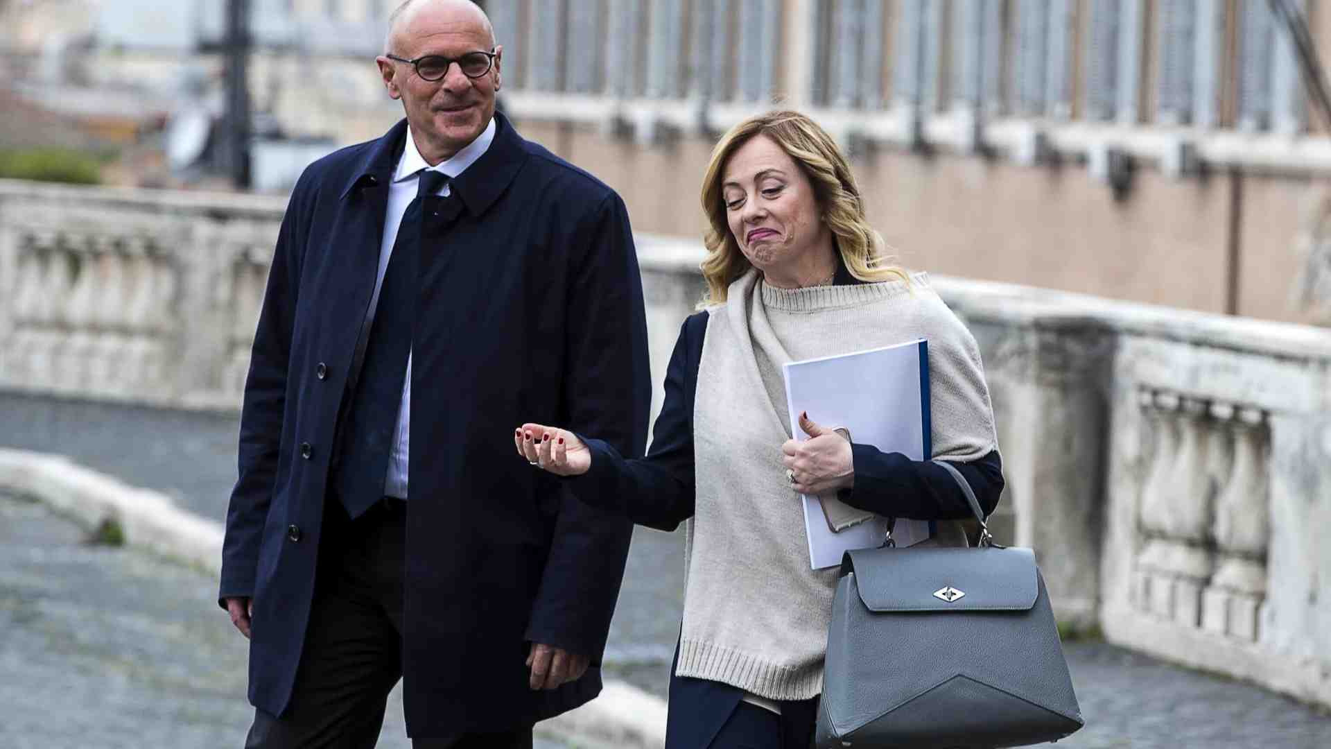 "Cara Giorgia serve democrazia nel partito". La riunione carbonara della minoranza di Fratelli d'Italia