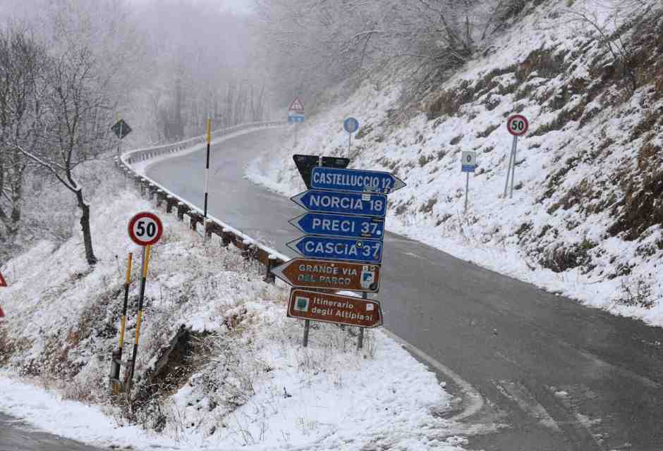 Nevica, governo climatico. Il buffo allarmismo per un bel fenomeno di stagione