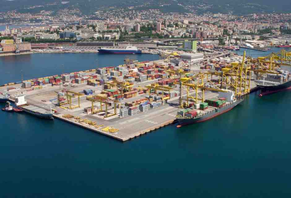 Trieste trema: per la presidenza del porto si teme l’effetto Caligola