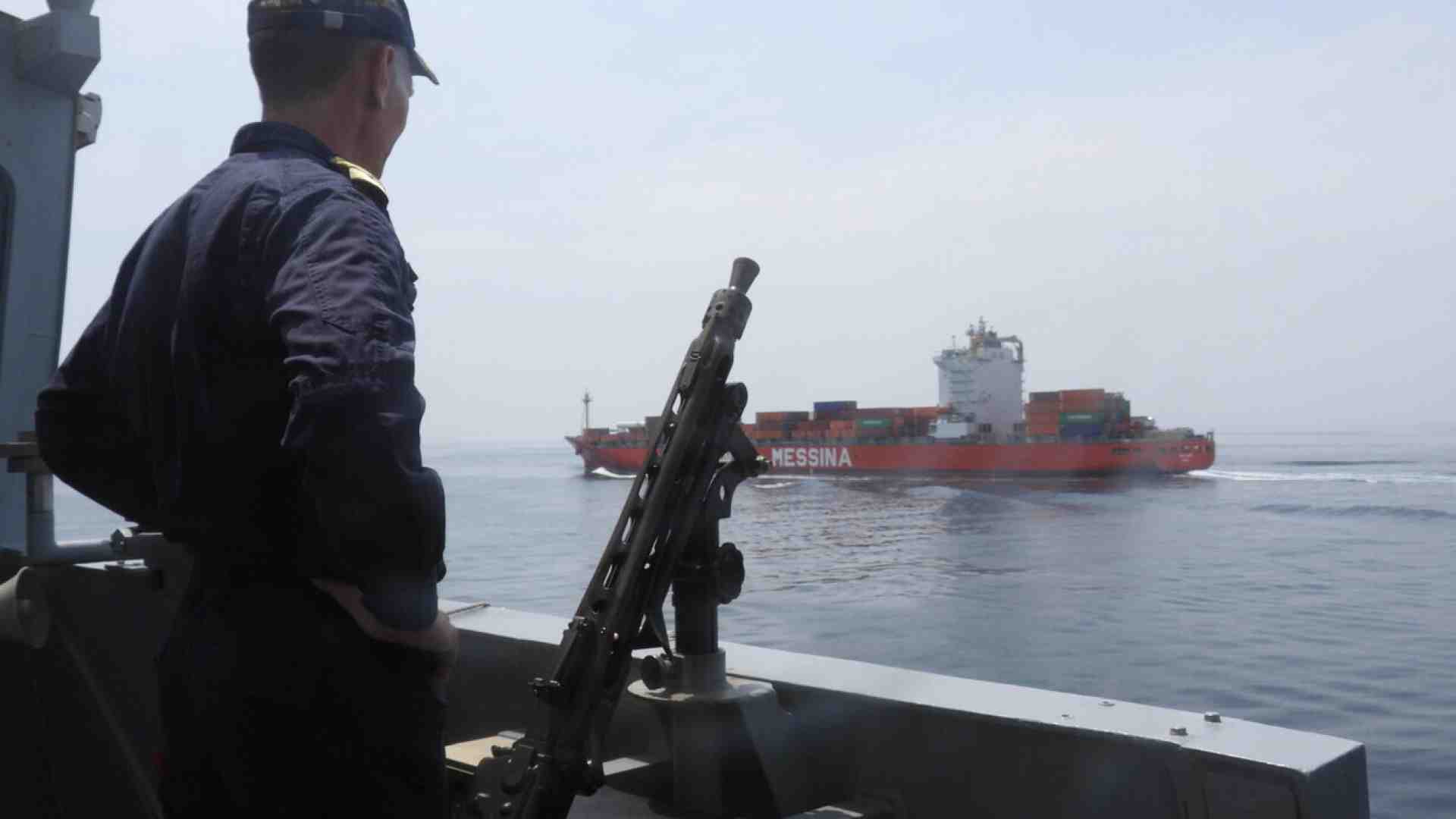 Difendere la pace con le armi. Qualche buona notizia