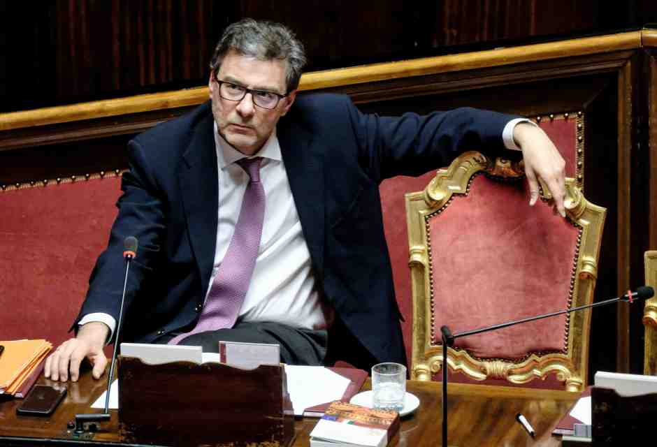 Tacere sul Superbonus. L'opposizione non chiede conto a Giorgetti del buco di bilancio