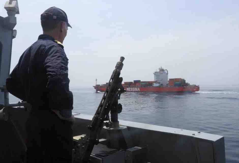 Difendere la pace con le armi. Qualche buona notizia