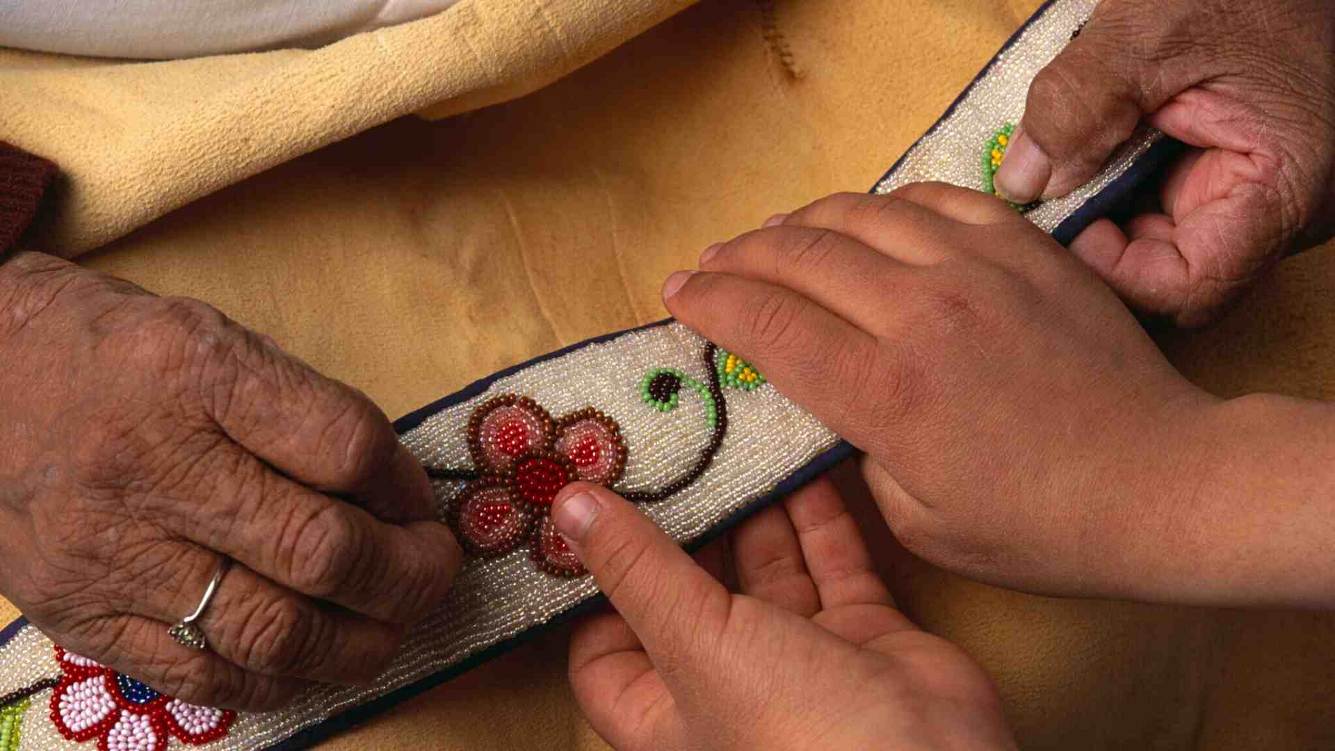 È difficile spiegare che cos'è la tradizione senza essere approssimativi