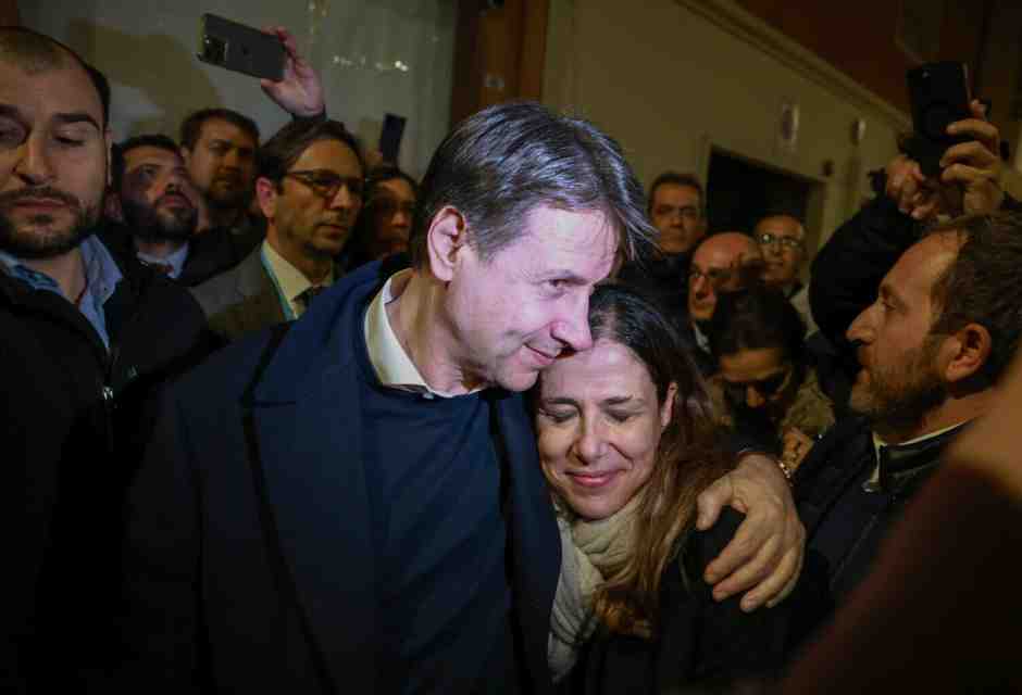 Scovato il talismano della vittoria: è Alessandra Todde, che domani sarà in Abruzzo