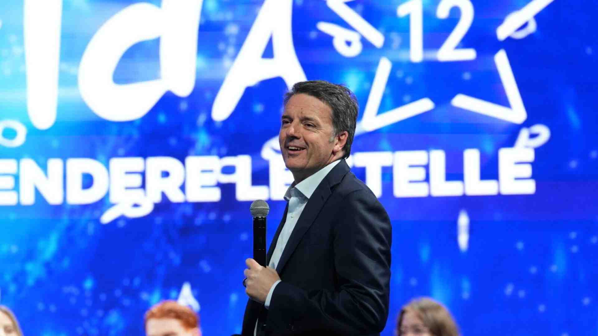 Renzi torna alla Leopolda: “Un abbraccio ai pm che pensavano fosse il luogo del malaffare”