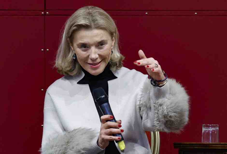 Meloni chiede a Belloni il doppio lavoro: oltre ai Servizi, anche il G7. Giochi di poteri dietro a un'anomalia