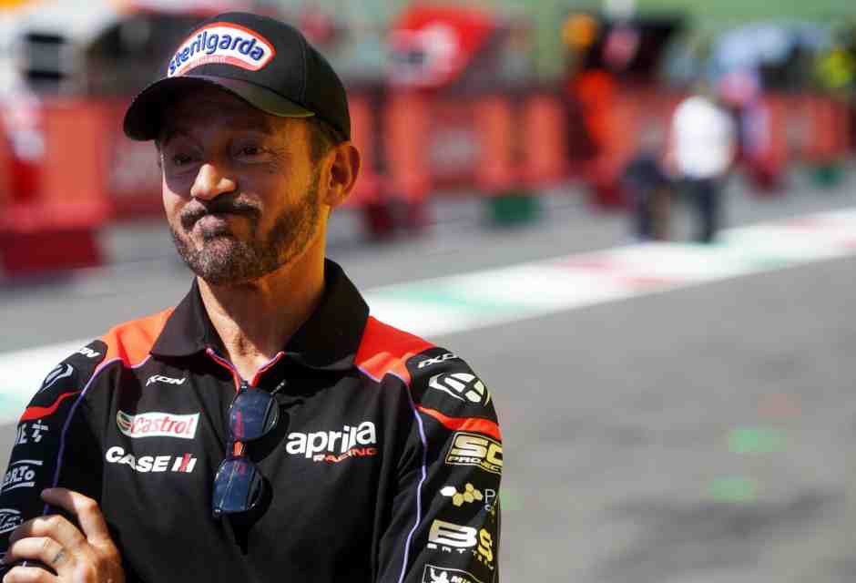 C’è un Mondiale oltre la Ducati, Biaggi spinge l’Aprilia. Intervista