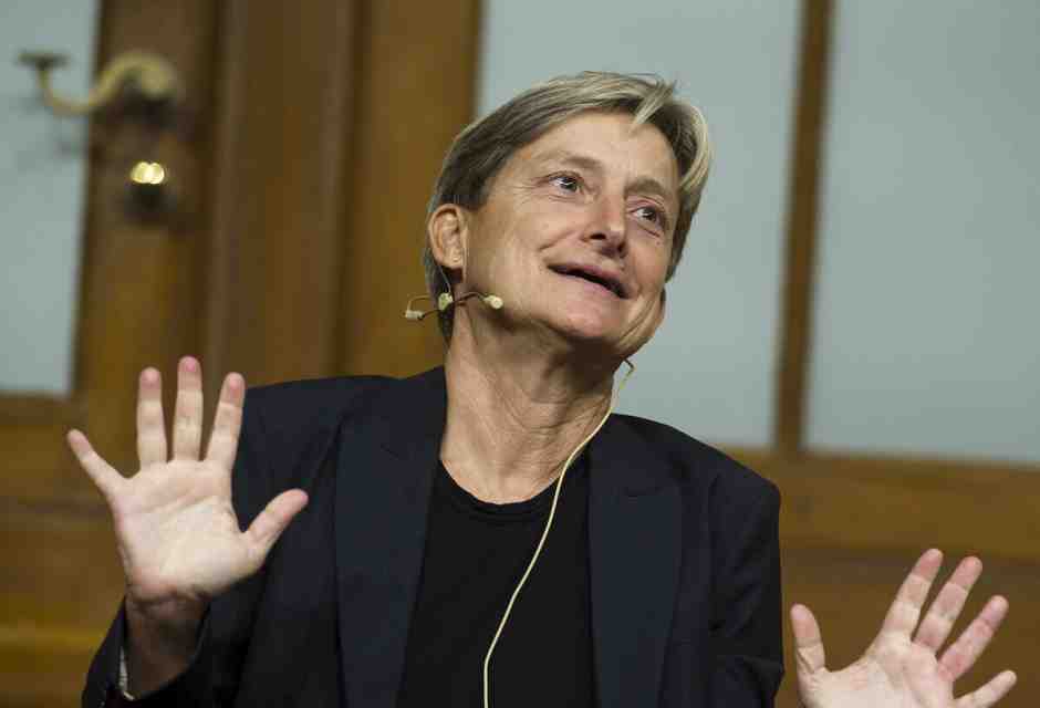 La “resistenza” ammantata di Lenin ma a braccetto con D’Annunzio