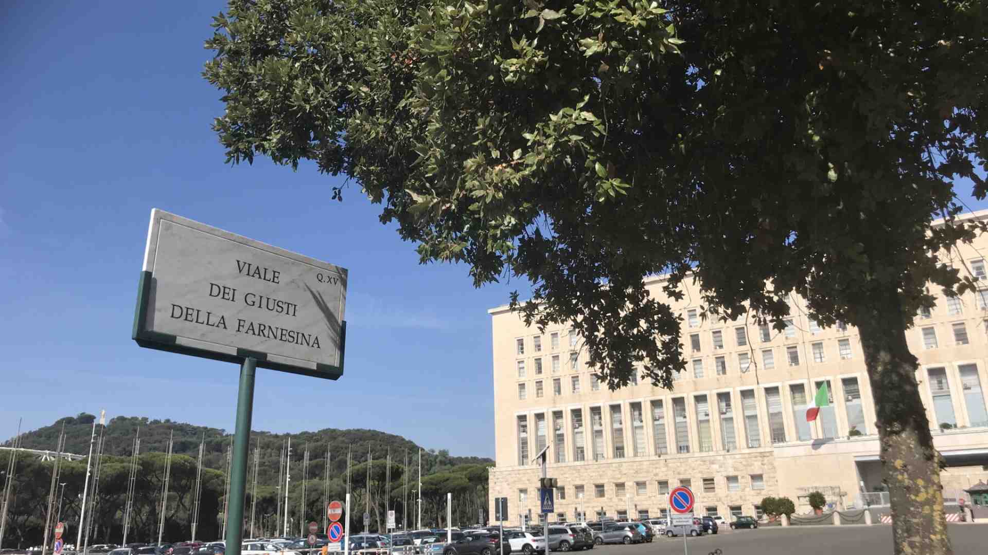 Nel Giardino dei Giusti, mai arresi a chi chiede di sventolare bandiera bianca