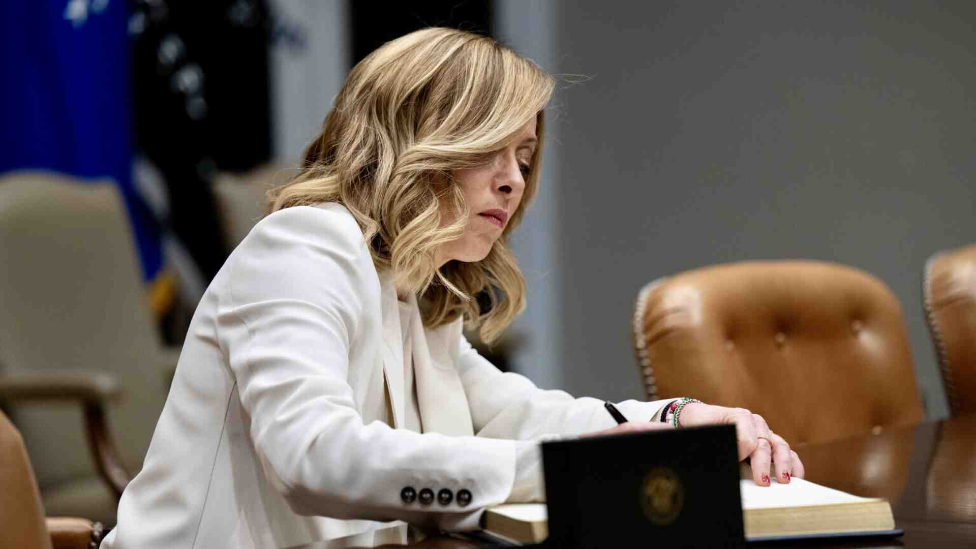 Meloni sarà premiata dall'Atlantic Council come Draghi