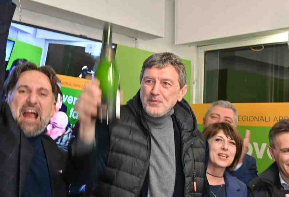 In Abruzzo si issa la bandiera bianca dei populisti