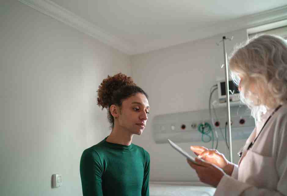 Il Regno Unito pensa davvero ai minori e mette al bando i puberty blocker