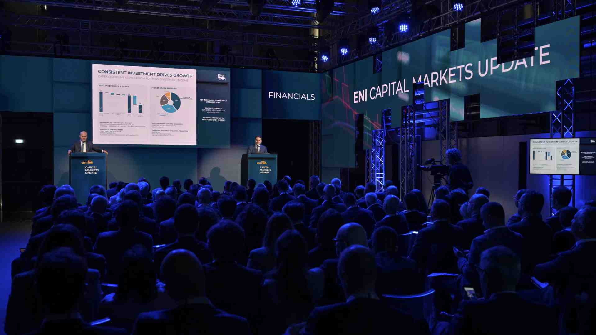 La sfida di Descalzi: la transizione energetica deve vivere di mercato non di sussidi