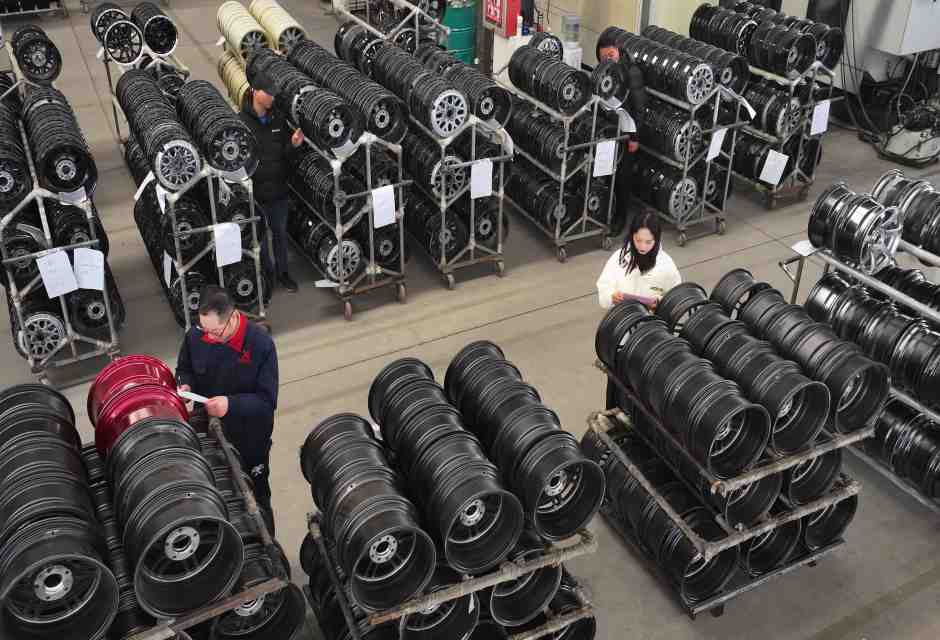 Il botto dei salari in Giappone. Le imprese accolgono l’appello del premier