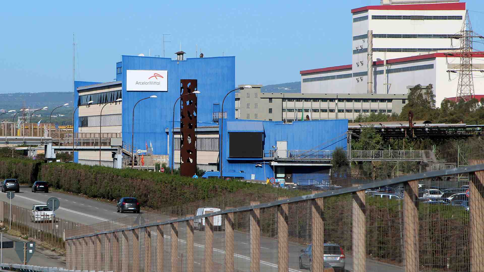 Catalogo dei 257 salvataggi pubblici nella storia d’Italia, il paese dove imprese e banche non falliscono mai