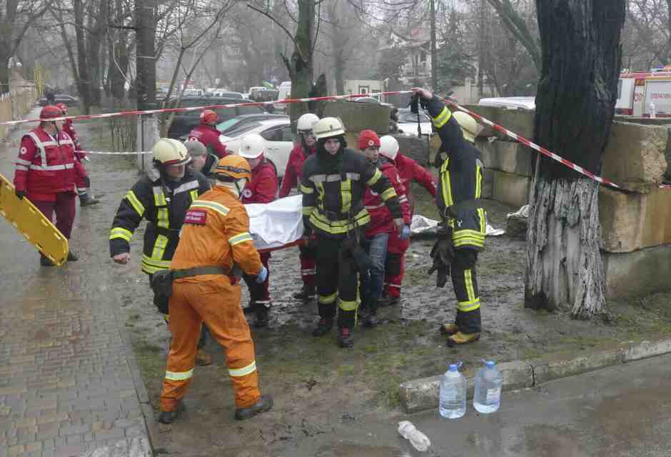 Odessa martoriata: morti e feriti dopo l'ennessimo attacco missilistico
