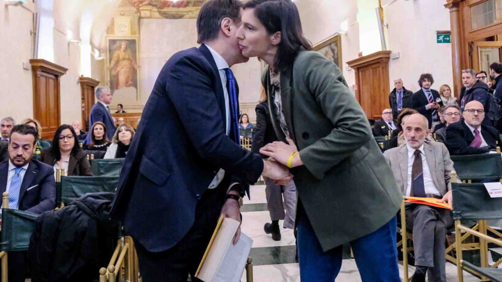 Basilicata: si ritira Lacerenza, candidato di Pd e M5s. Calenda: "Dilettanti allo sbaraglio, suicidio politico"