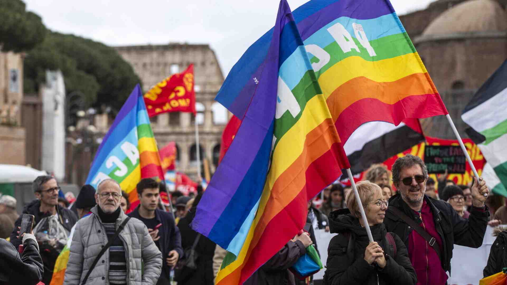 Tutti possono parlare di pace tranne gli imbecilli cronici che urlano: "Vogliamo la pace"