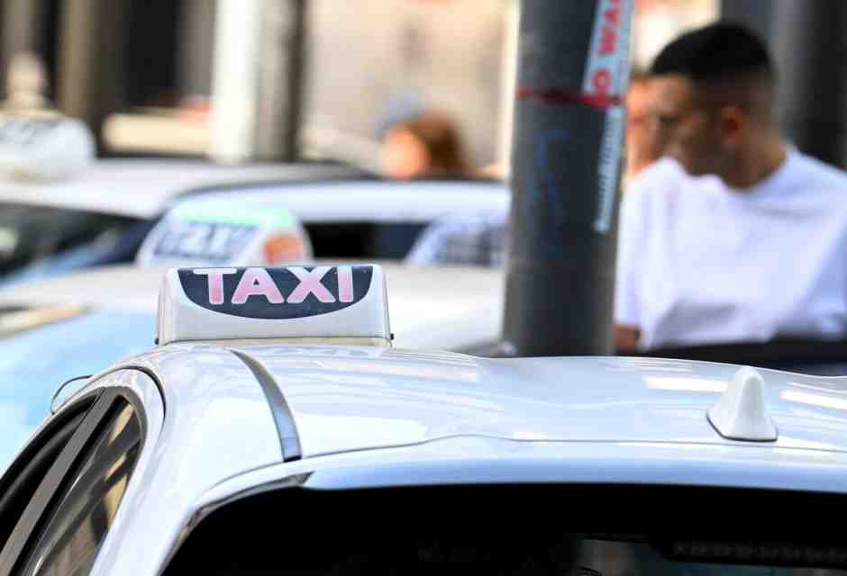 Così gli Ncc della Calabria possono cambiare i taxi a Milano