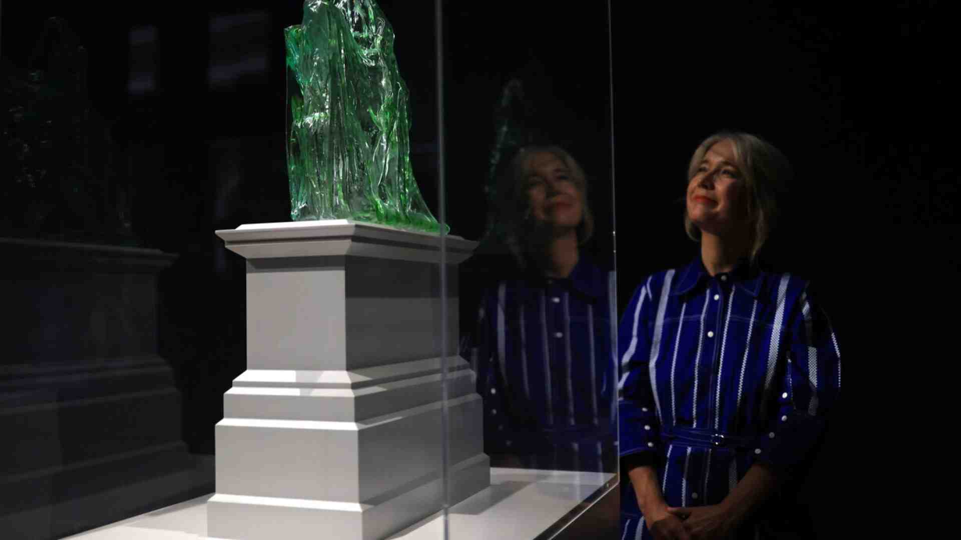 L'epoca dell'arte che non dice nulla perché ha paura di tutto