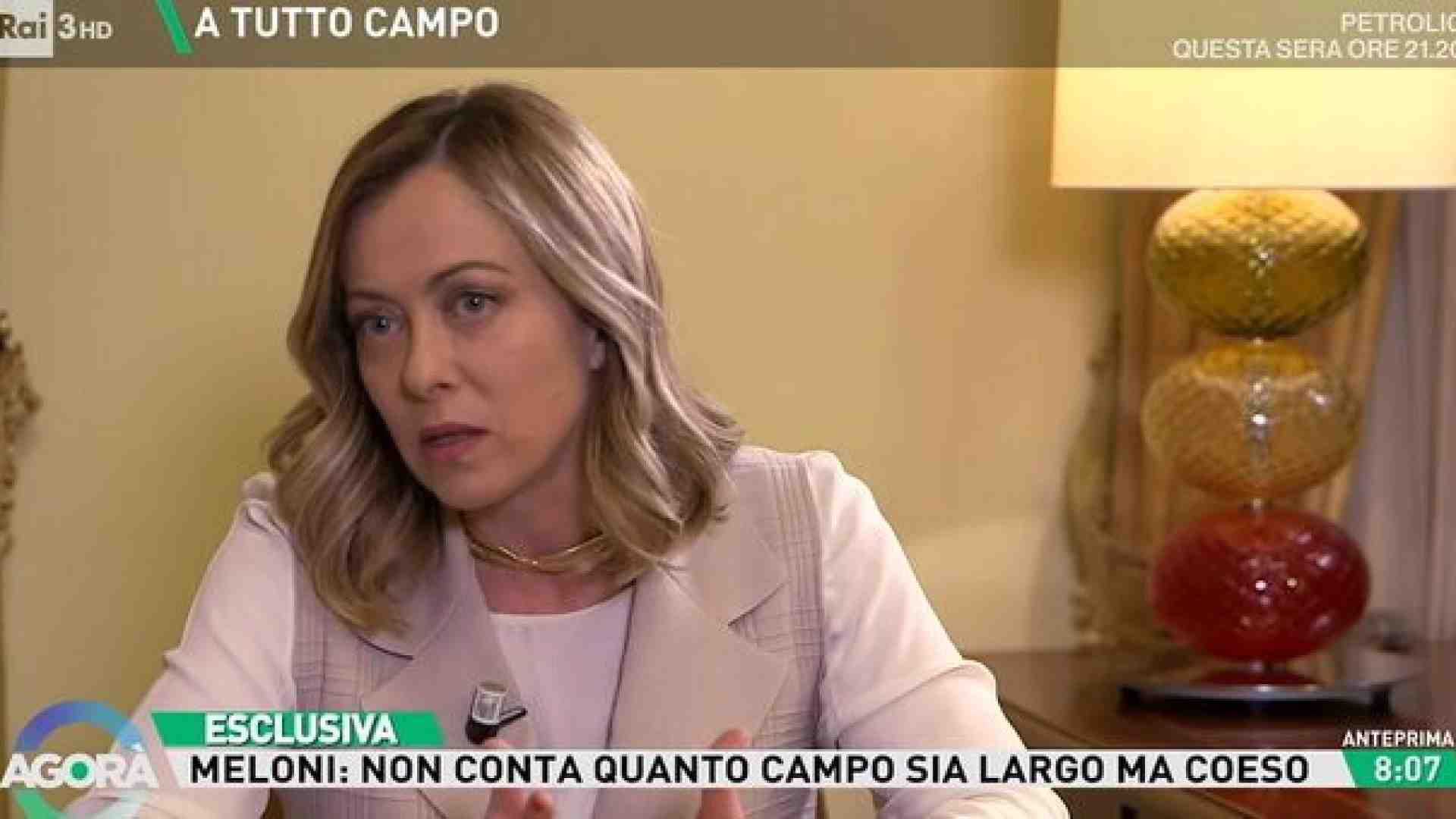 Meloni glissa su Salvini e Putin. E sul premierato attacca l'opposizione che "si scherma dietro Mattarella"