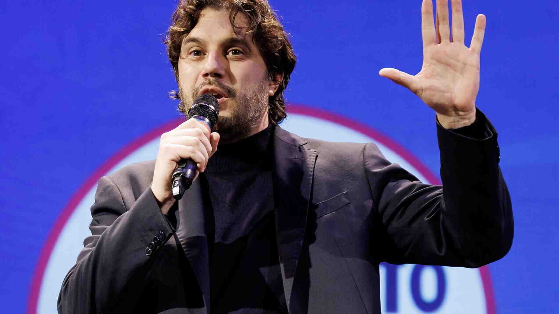 Silvestri rompe il silenzio M5s su Putin: “Quello in Russia non è stato un voto, ma propaganda”