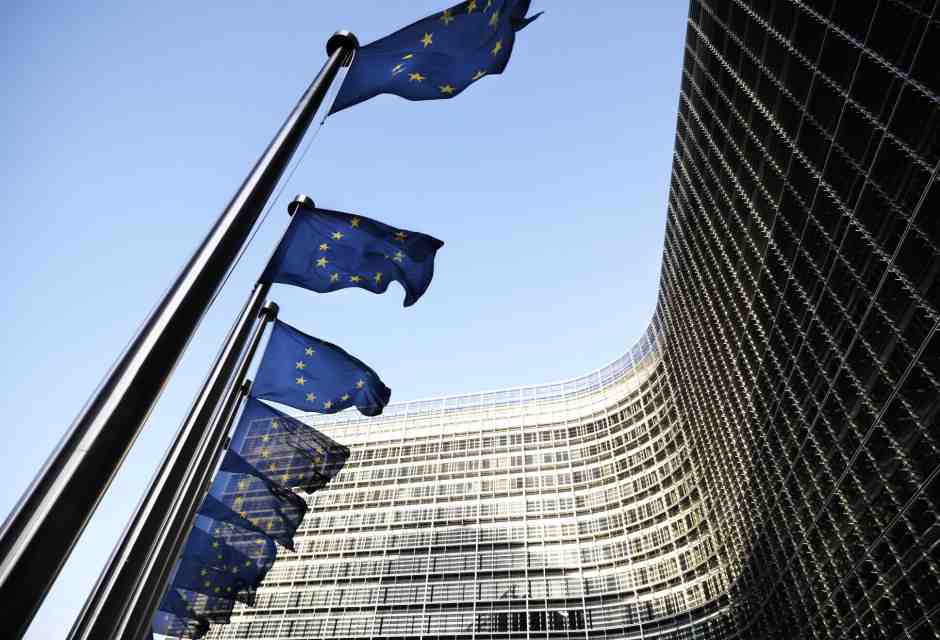 L'Unione europea si prepara a passare alla "modalità economia di guerra"