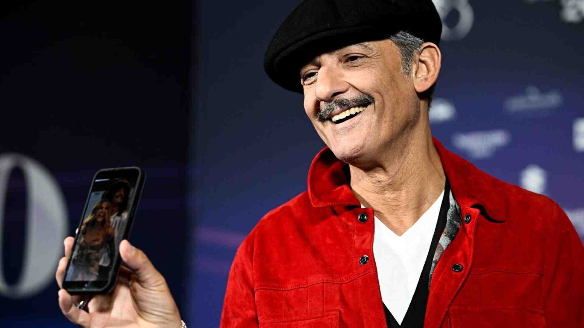E bravo Fiorello che perdona. Ma niente falsi perbenismi: i buoni sentimenti vanno già in onda