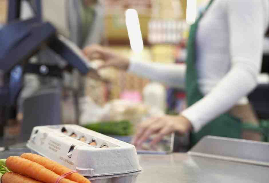 L’occupazione è forte ma le paghe sono basse: la distanza con l’Europa è sui salari