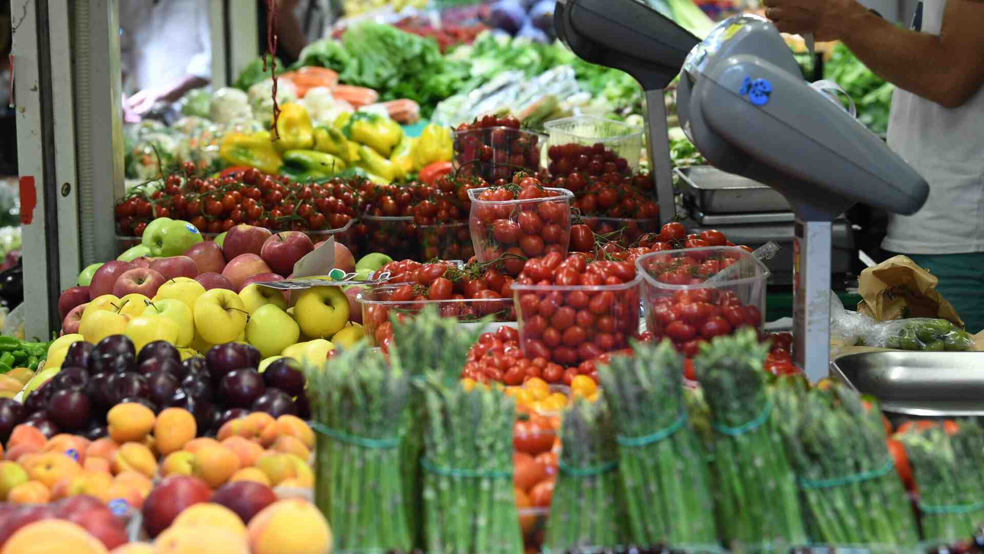 Perché il nuovo contratto del terziario è un modello da seguire