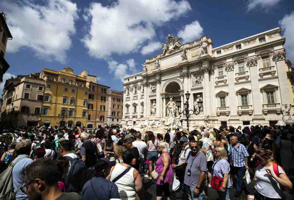 Roma affollata e il lusso di generazioni passate