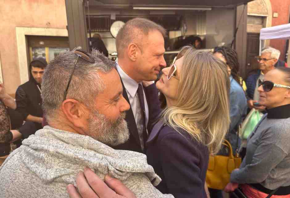 A spasso con Lollobrigida nella sua Subiaco tra Ursula e l'ipotesi commissario Ue