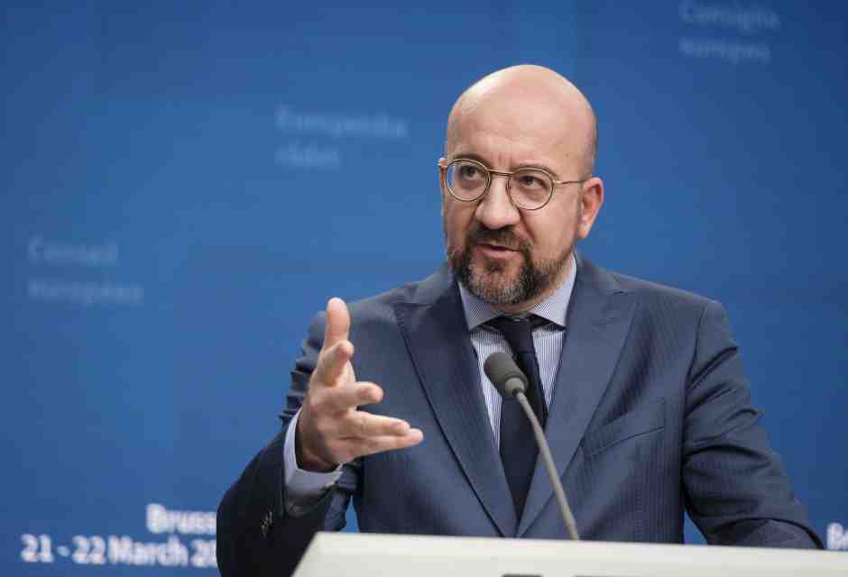 "Putin non ci intimidisce", ci dice Charles Michel. E promette più aiuti a Kyiv
