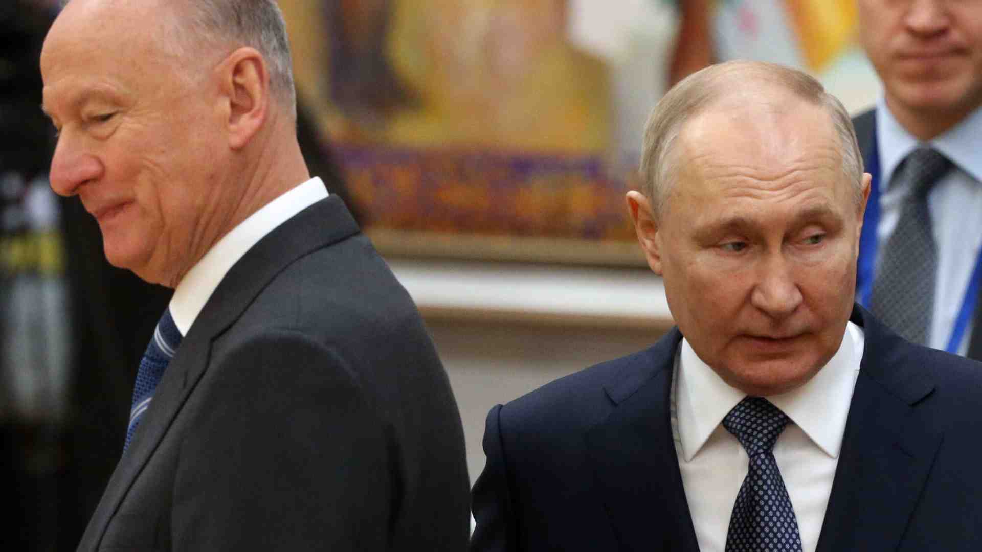 Psyco Cremlino: Putin e Patrushev sul lettino dello psicoanalista