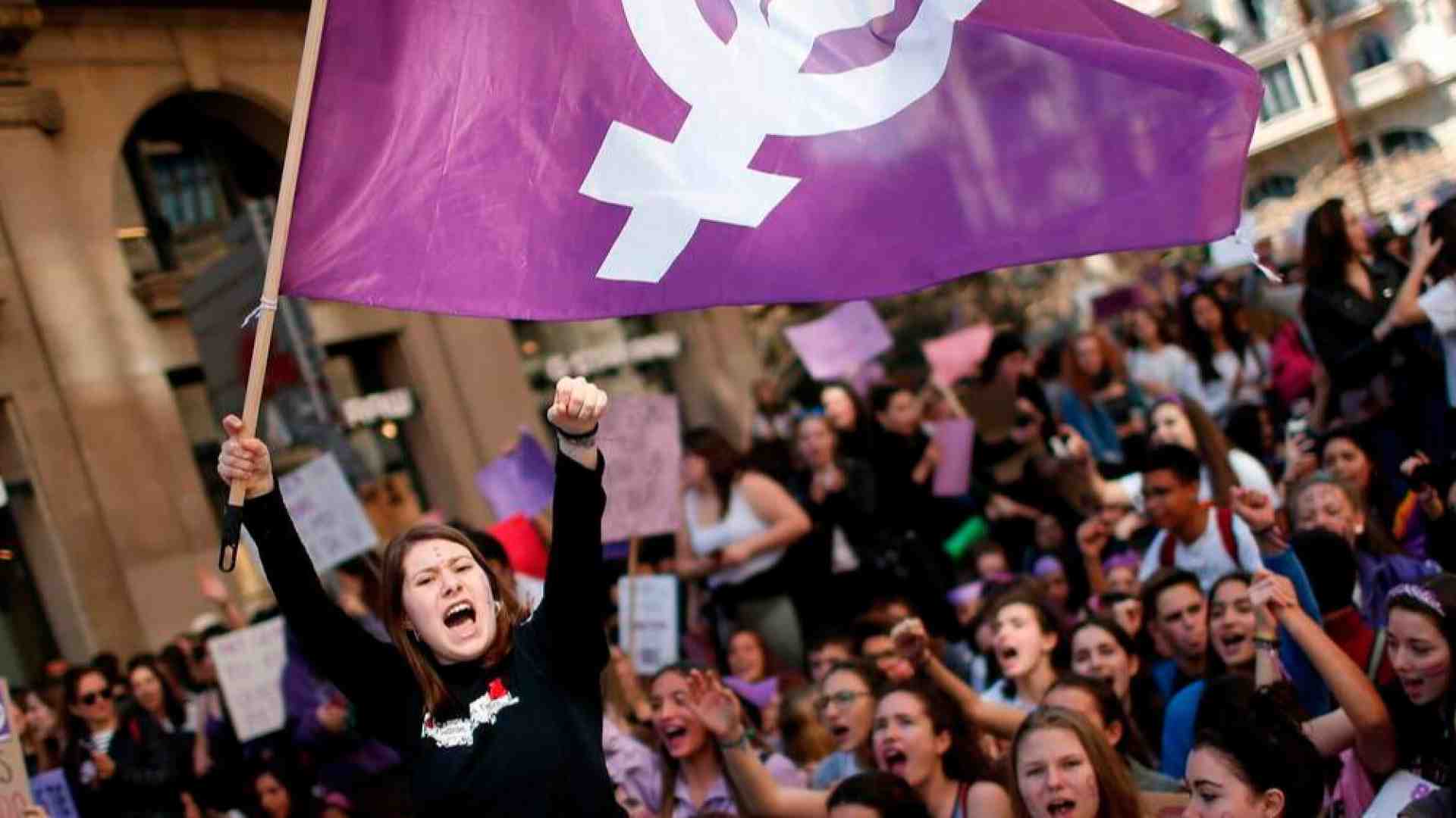 La gran caciara del woke nella selva del tribalismo ideologico