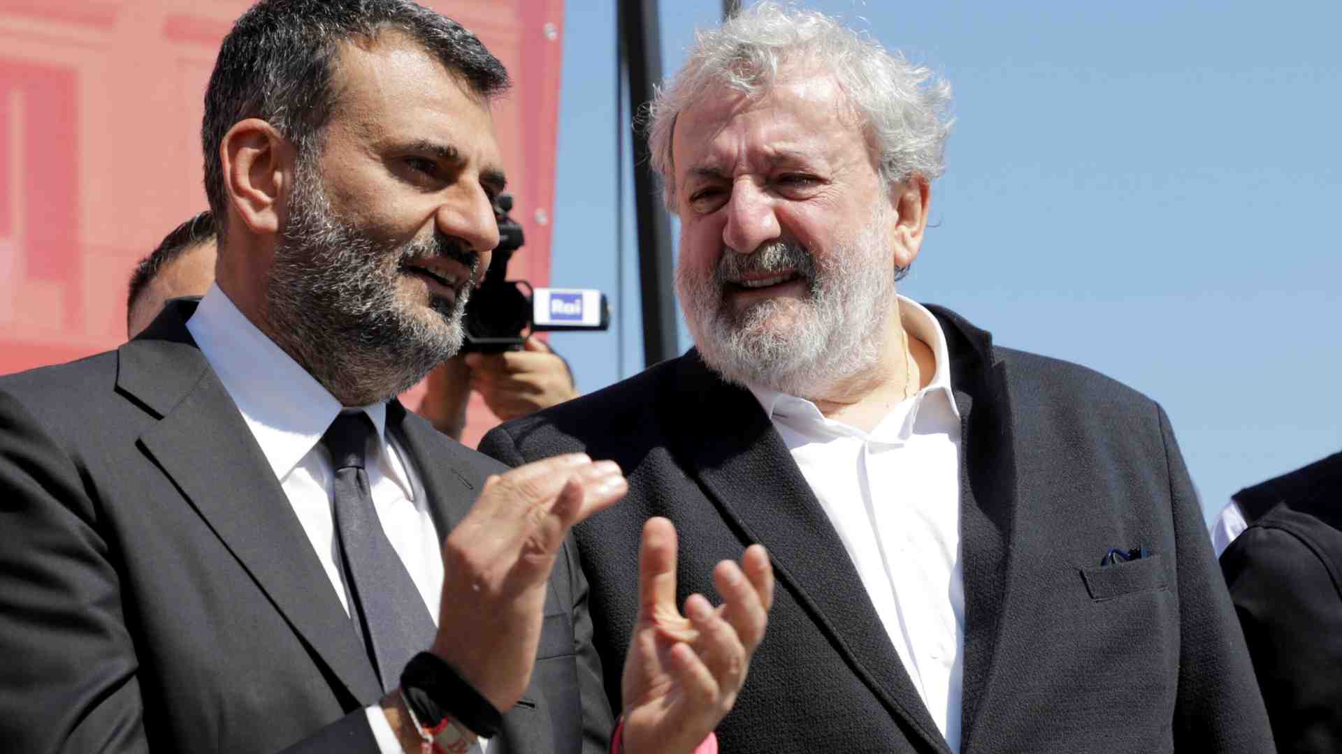 Le otto versioni in tre giorni dell’incontro Emiliano-Decaro-Capriati