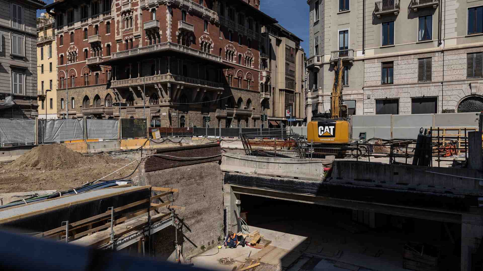 "La Milano del futuro" fa flop. Inchieste, polemiche e ruolo del comune