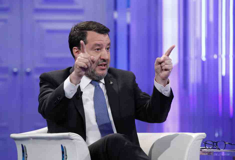 Il doppio schiaffo del Tar a Salvini su Ncc e precettazione degli scioperi