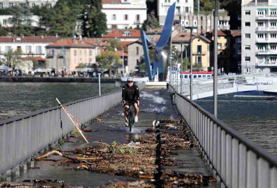 La storia di una diga dice molto sull’approssimazione del governo e dei media