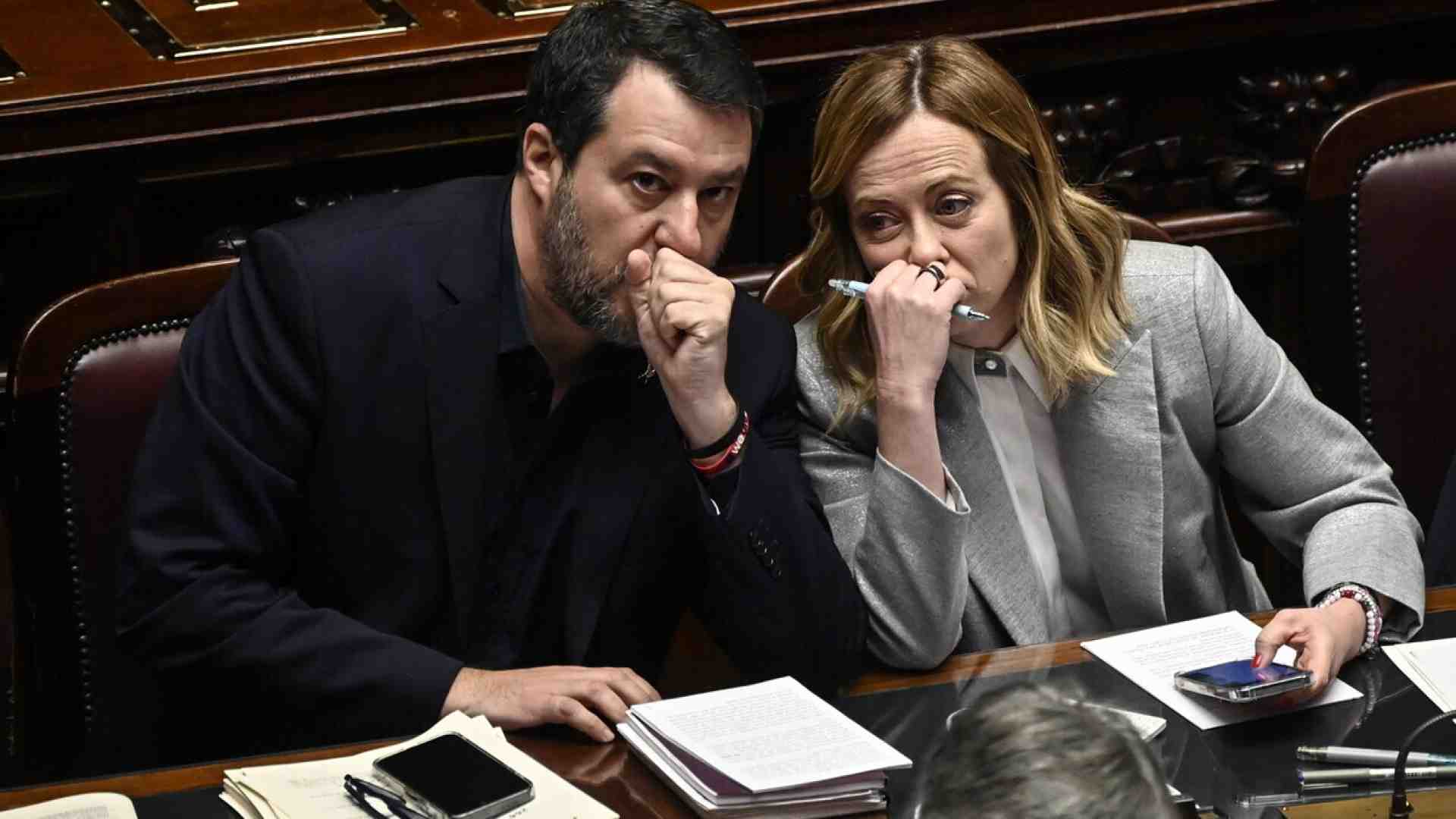 Da Putin a Trump fino all’Ue. Un video del leghista ci spiega cosa è cambiato tra Meloni e Salvini